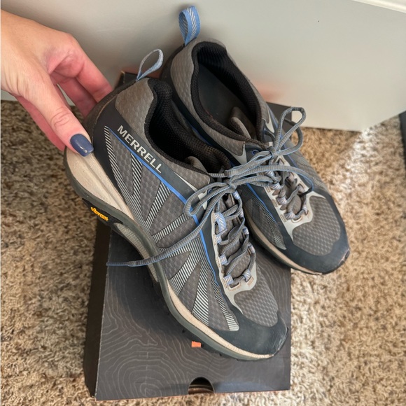 Merrell - 10 - Picture 3 of 6